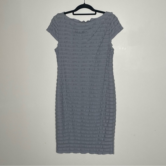 Banana Republic Dresses & Skirts - Banana Republic Gray Ruffled Dress M